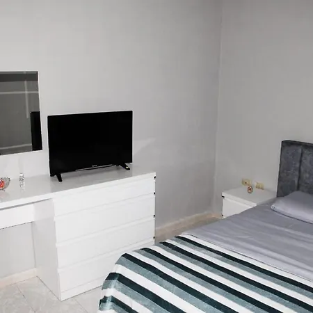 Daniela Aparment Apartment *